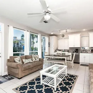  Holiday home Destiny 11b
